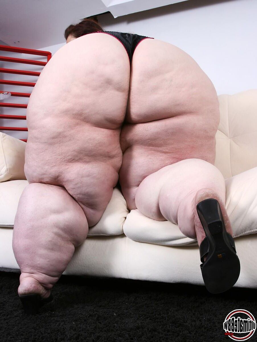 SSBBW MAE SEXY THICK A$$ PLUMPER 