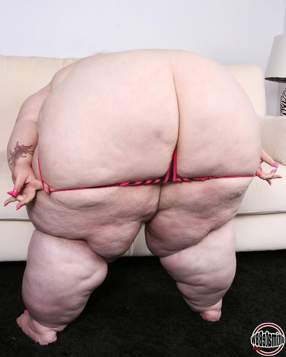 SSBBW MAE SEXY THICK A$$ PLUMPER 
