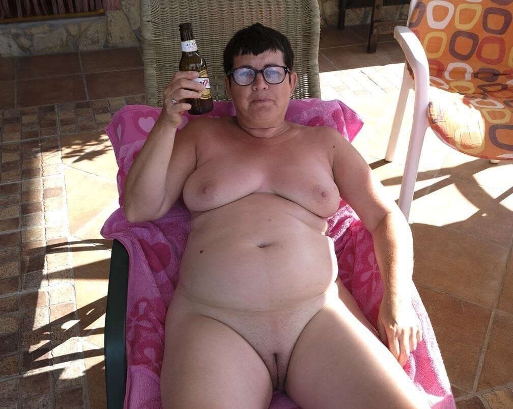Mama needs a good fuck.. would you consider?