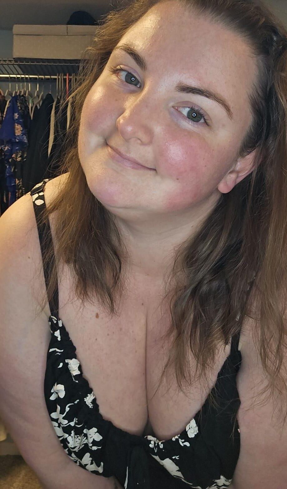 Desperate chubby slut 