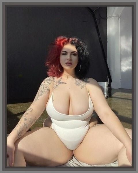 Frida Bulgakova Sexy BBW 