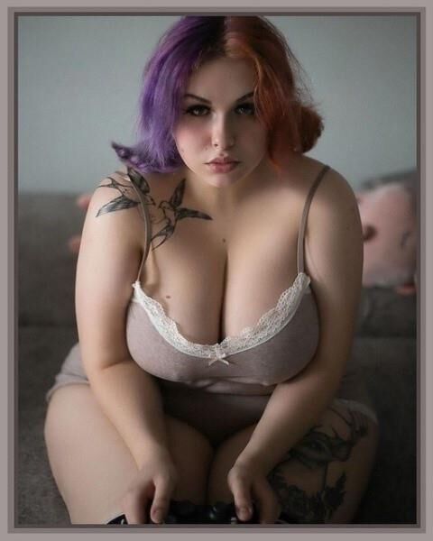 Frida Bulgakova Sexy BBW 