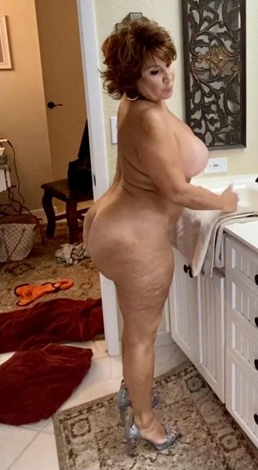 Dream Aunt and Fuckbunny 