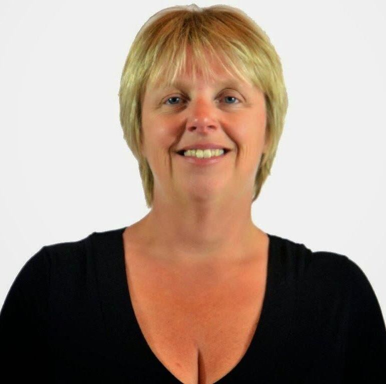 UK Busty Blonde Wife Fiona