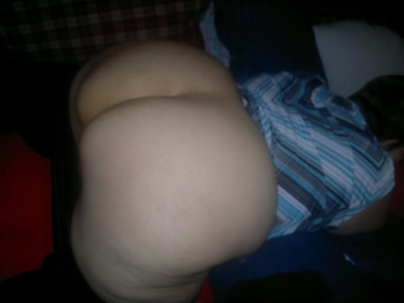 Fat german SSBBW shows incredible ass