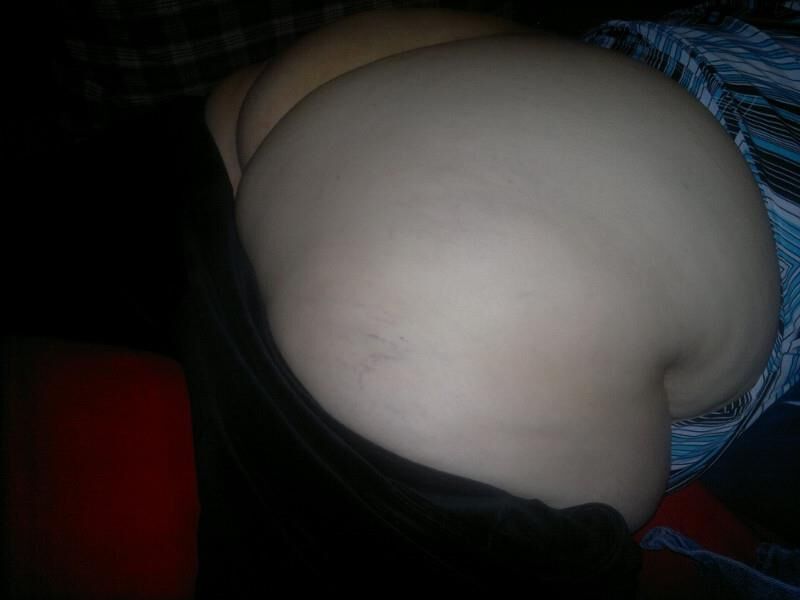 Fat german SSBBW shows incredible ass
