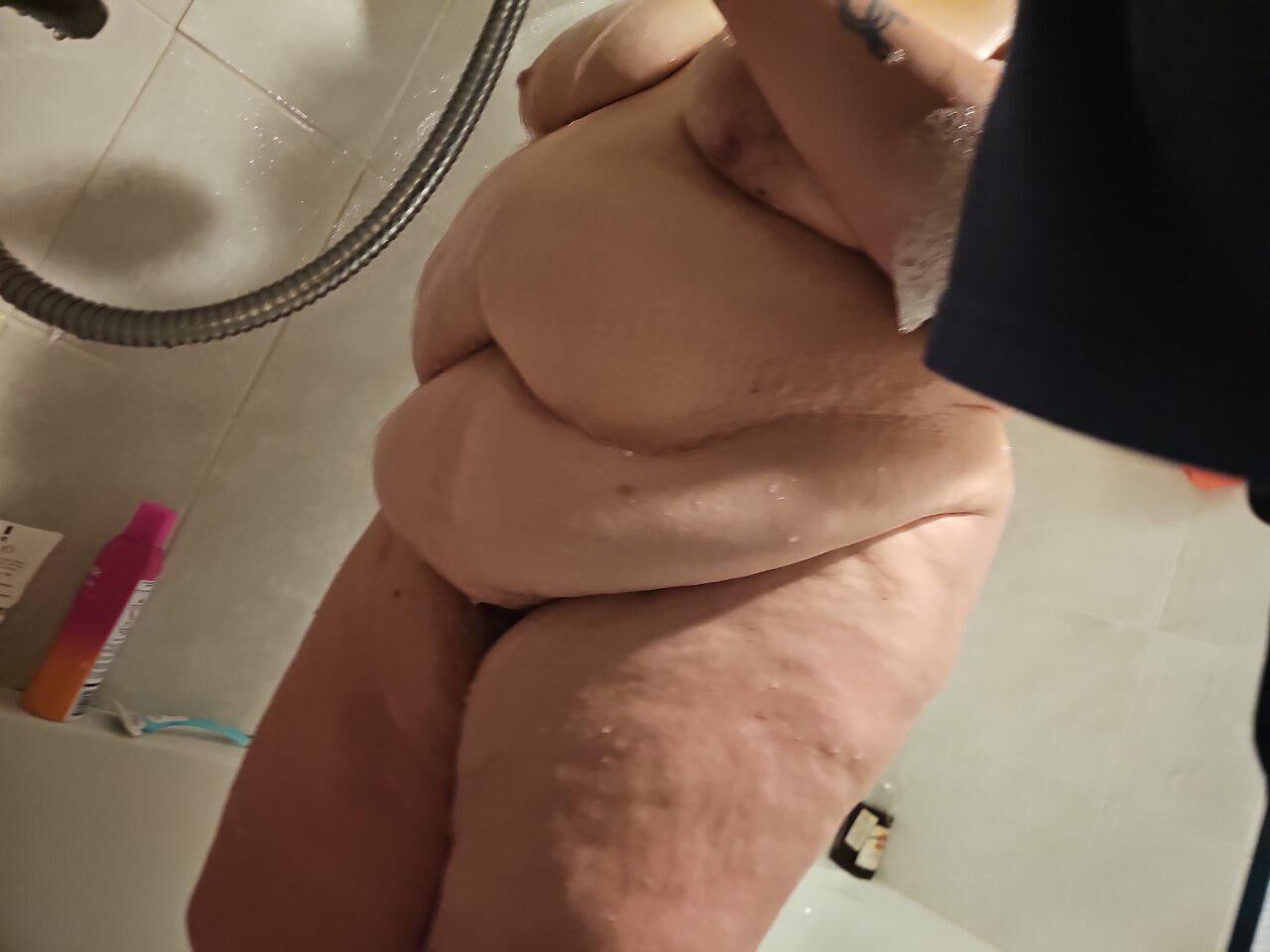 bbw wife unaware