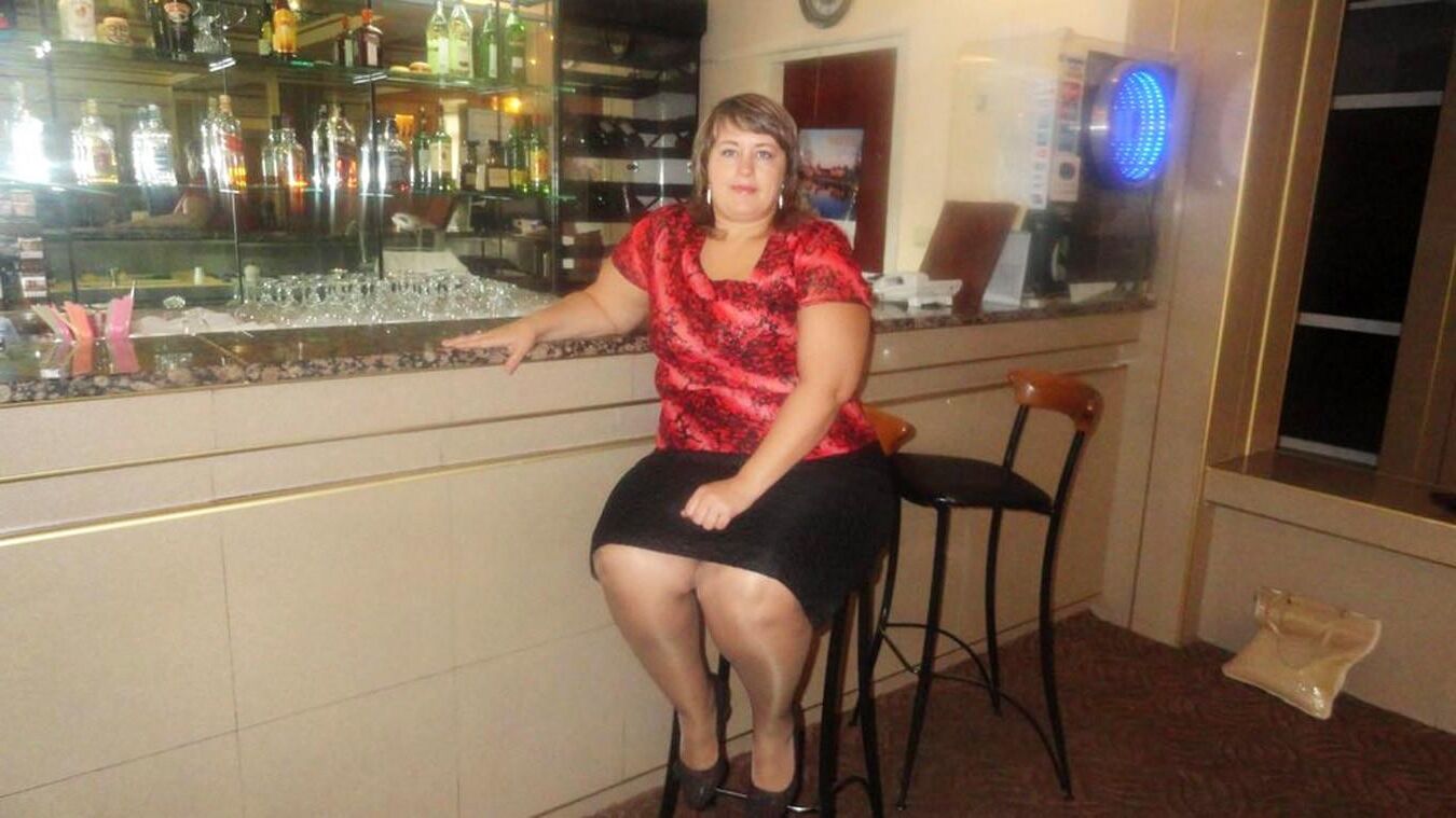. Fully dressed mostly mature. No nudes