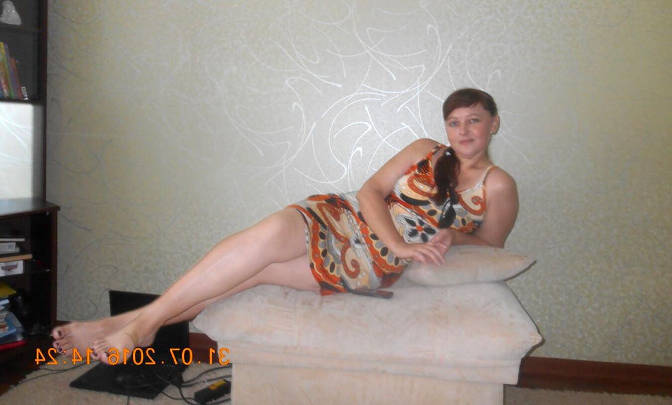 . Fully dressed mostly mature. No nudes