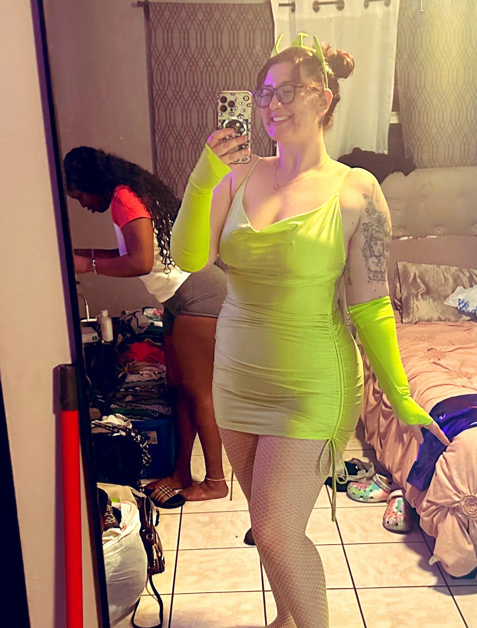 Marie Big Butt Big Tits Curvy Redhead BBW Girl Mixed Hot Shots