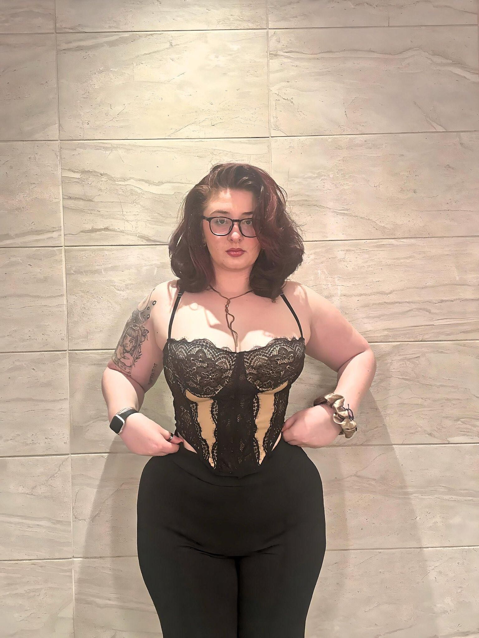 Marie Big Butt Big Tits Curvy Redhead BBW Girl Mixed Hot Shots