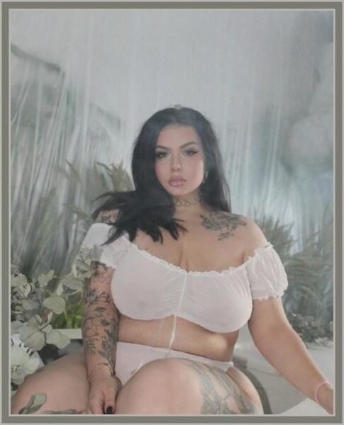 Hott and Sexy BBW Goddess Frida Bulgakova