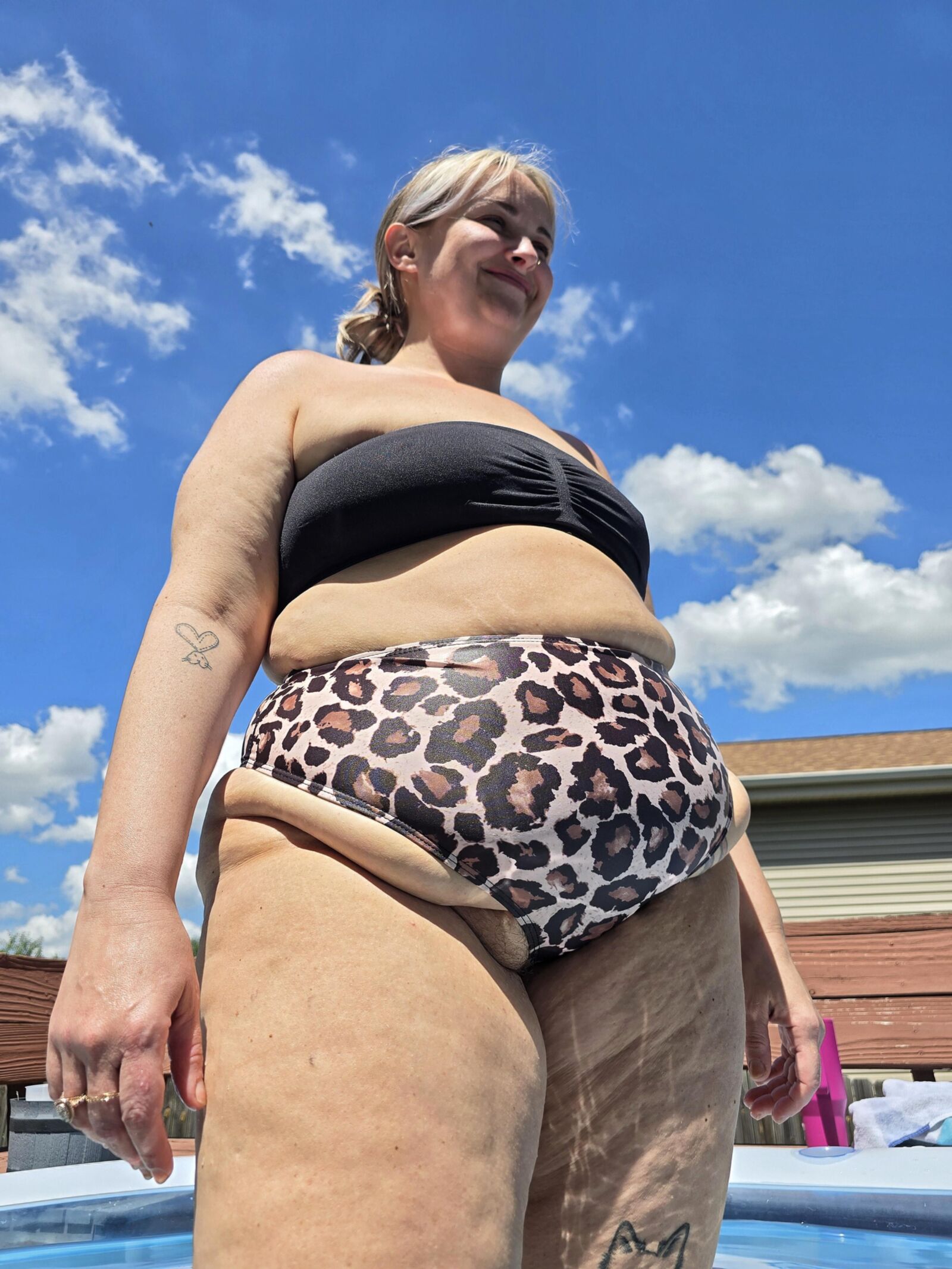 Sexy Bikini Mommy