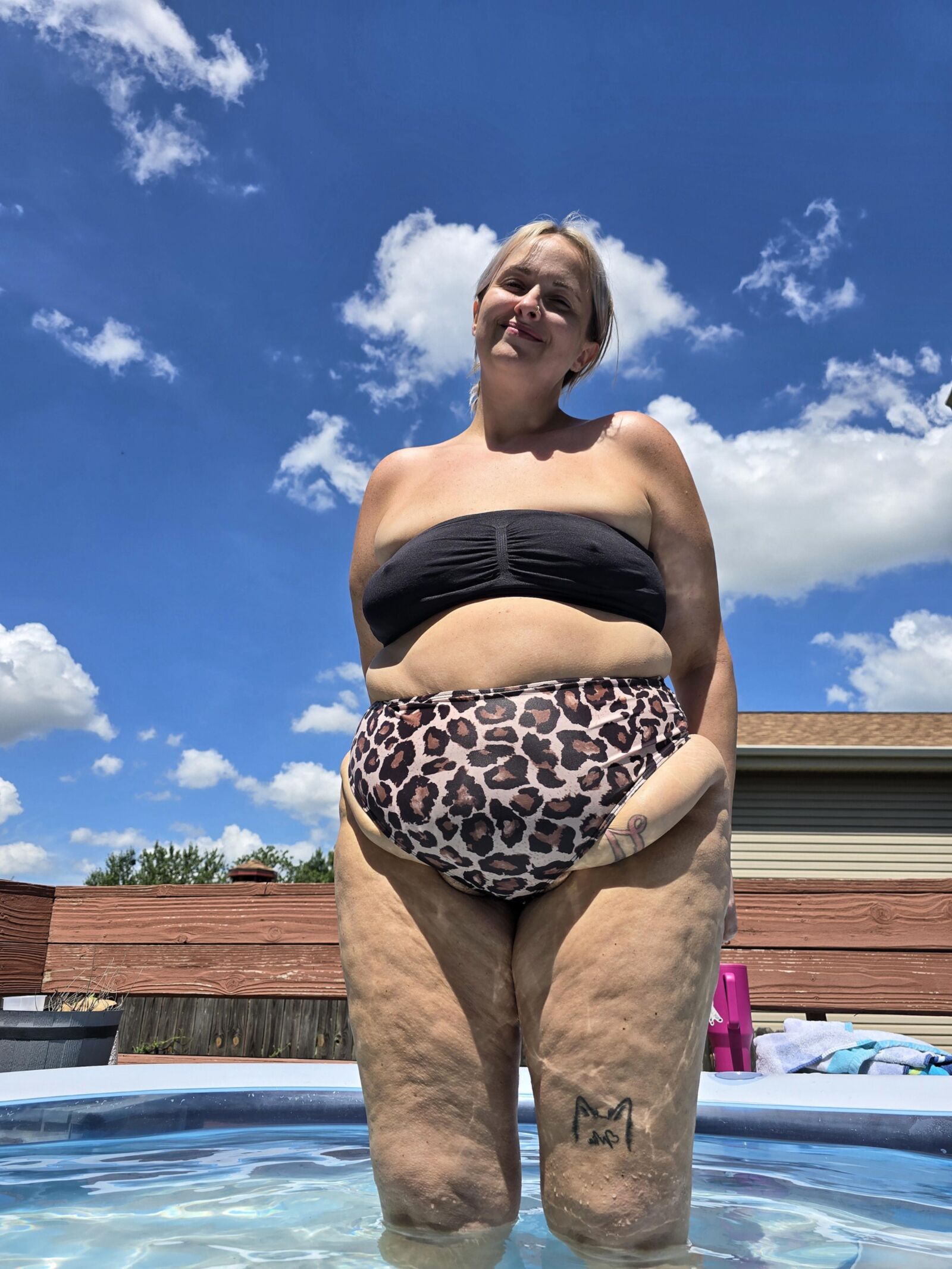 Sexy Bikini Mommy