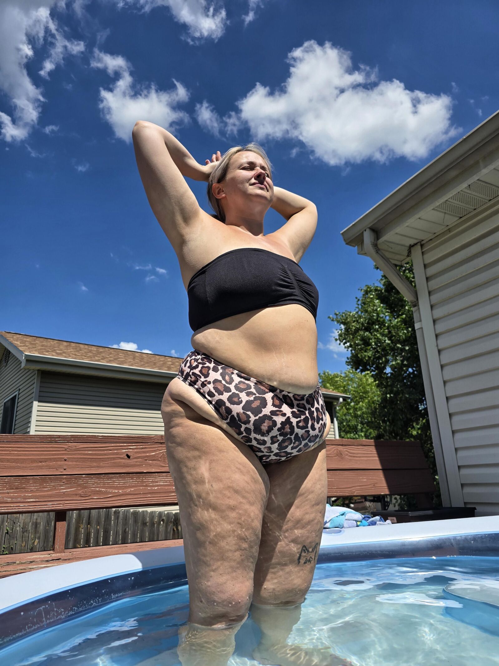 Sexy Bikini Mommy