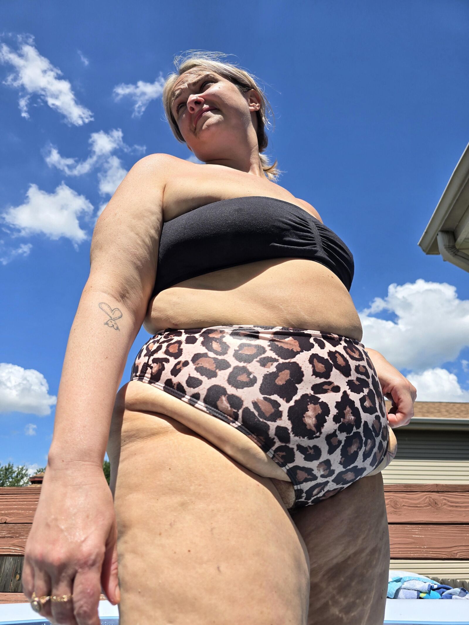 Sexy Bikini Mommy