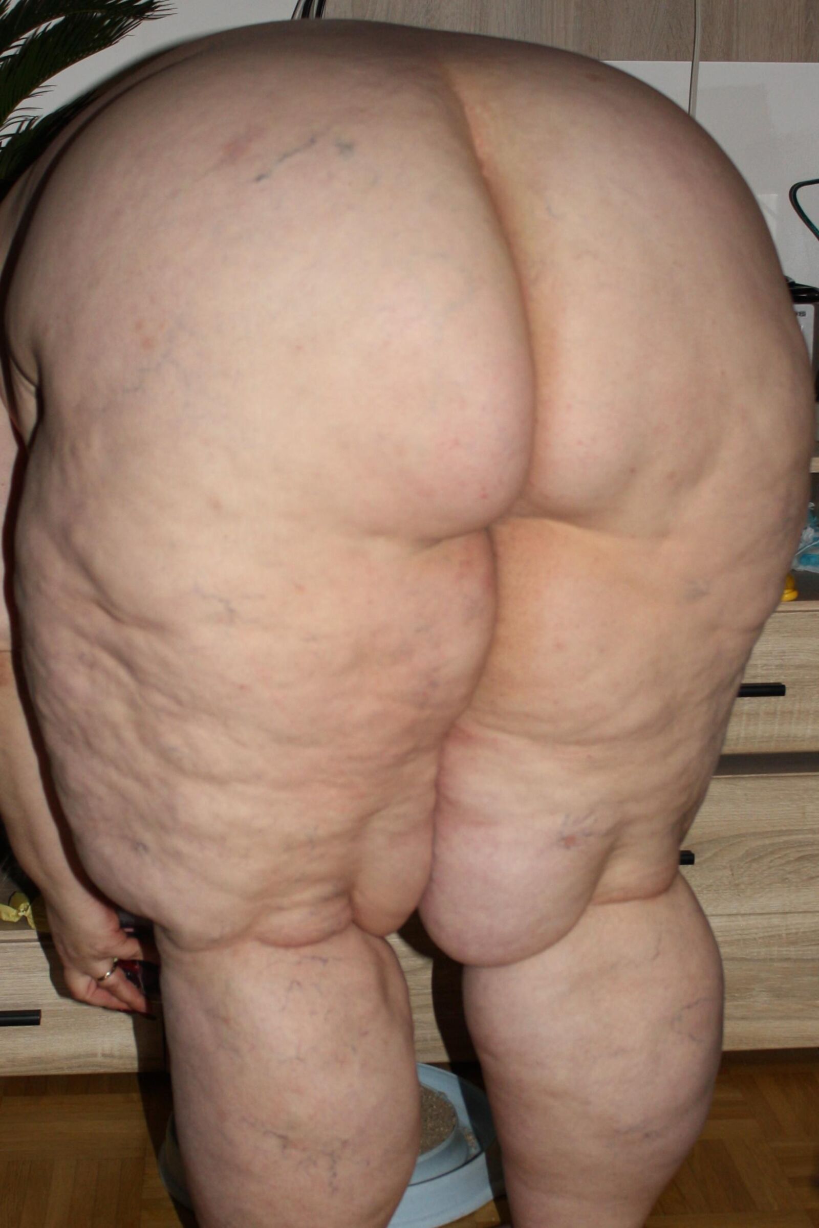 Mega fat KG german SSBBW nude