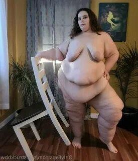Loveable Larger Lasses