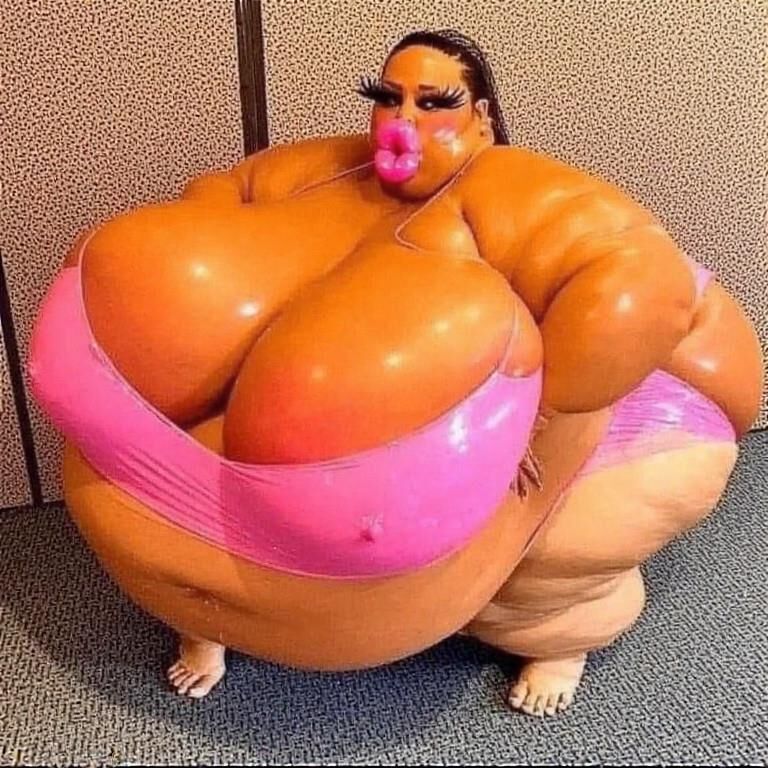 Bimbos are allowed to be fat