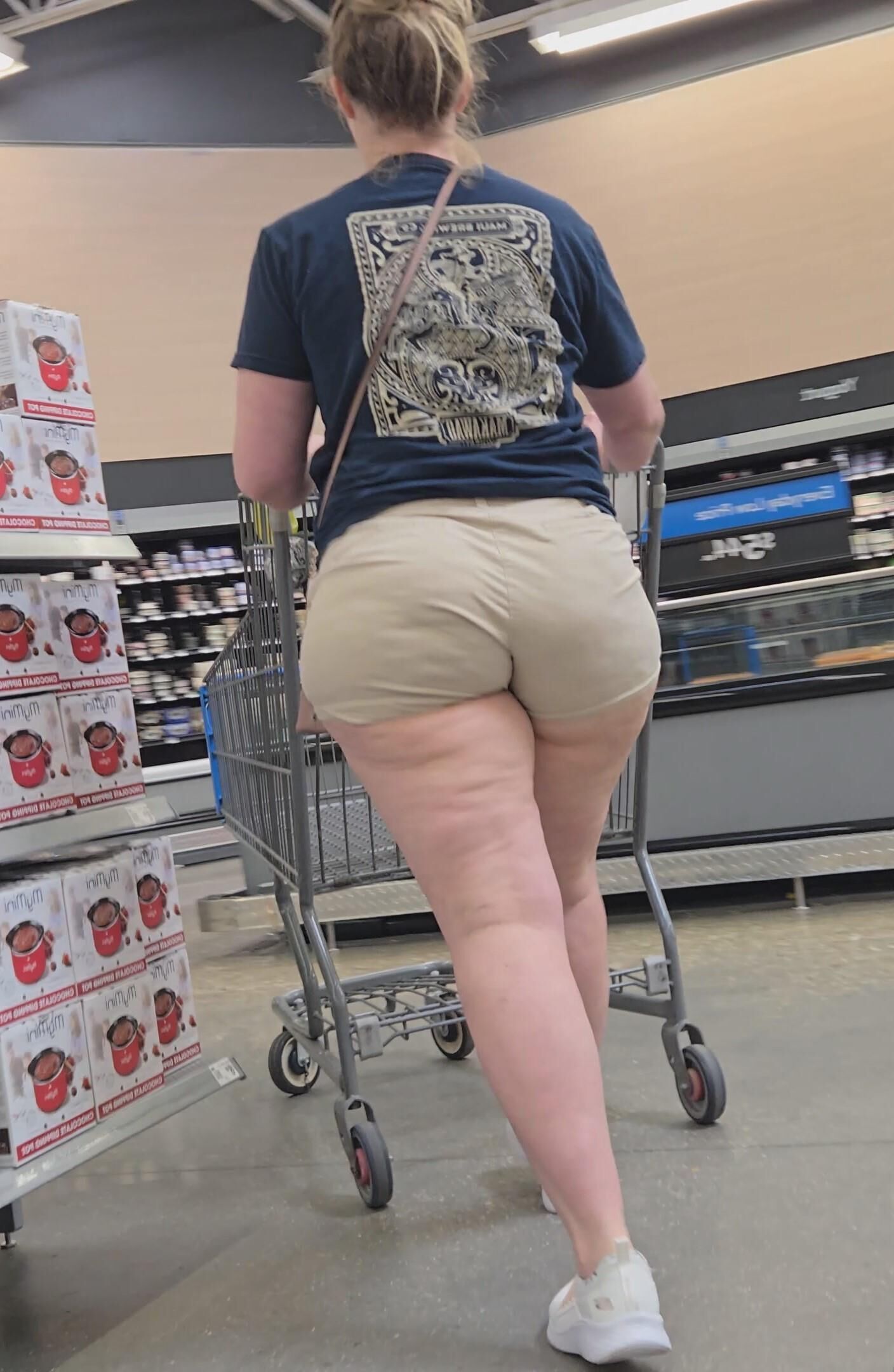 Public Displays of Ass 