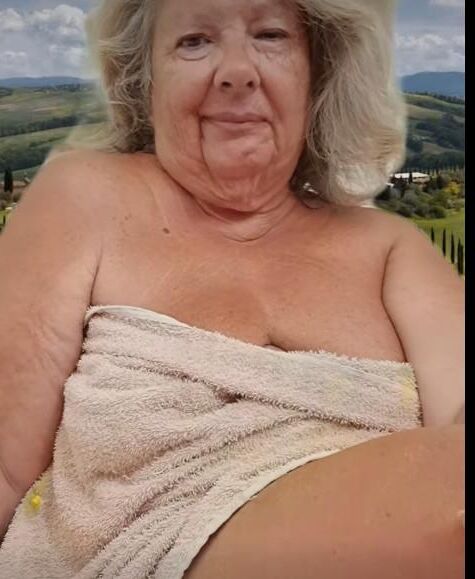GRANNY ANNA