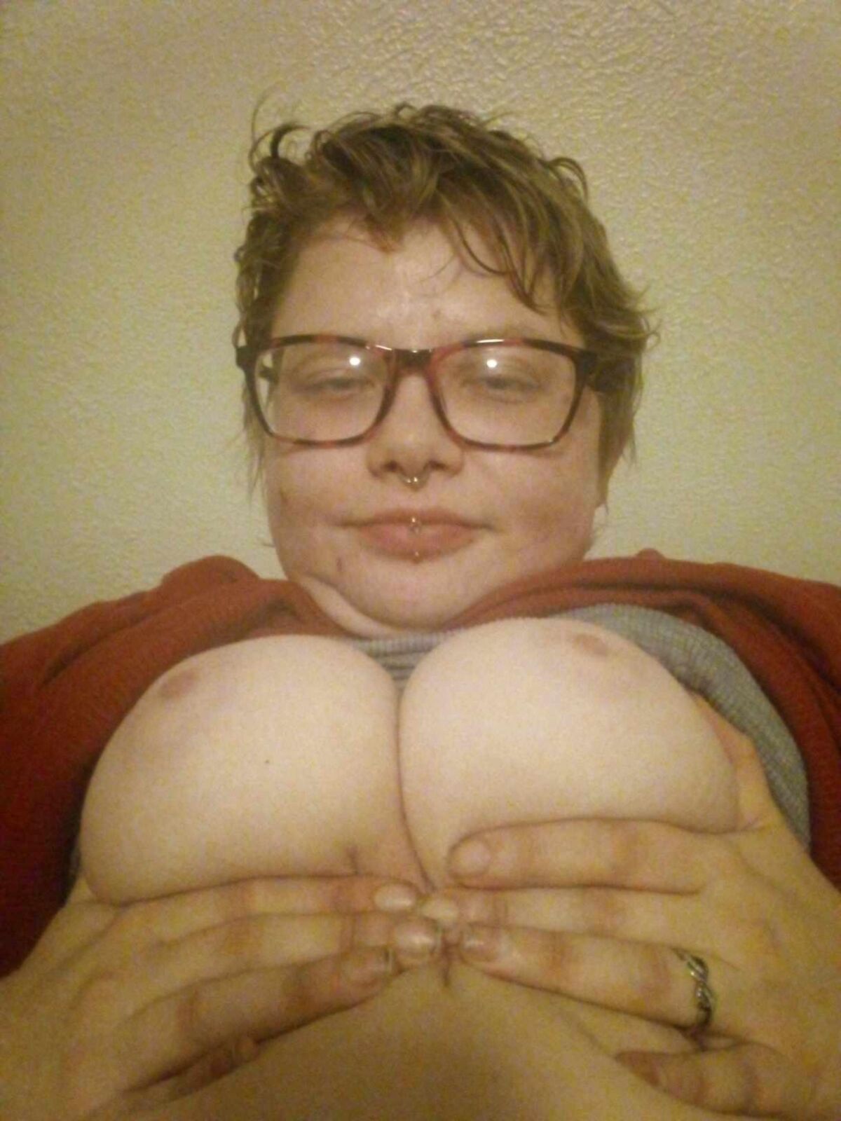 Pig Battle Comment whos better