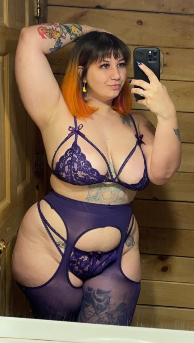 Hott and Sexy Big Beautiful Women