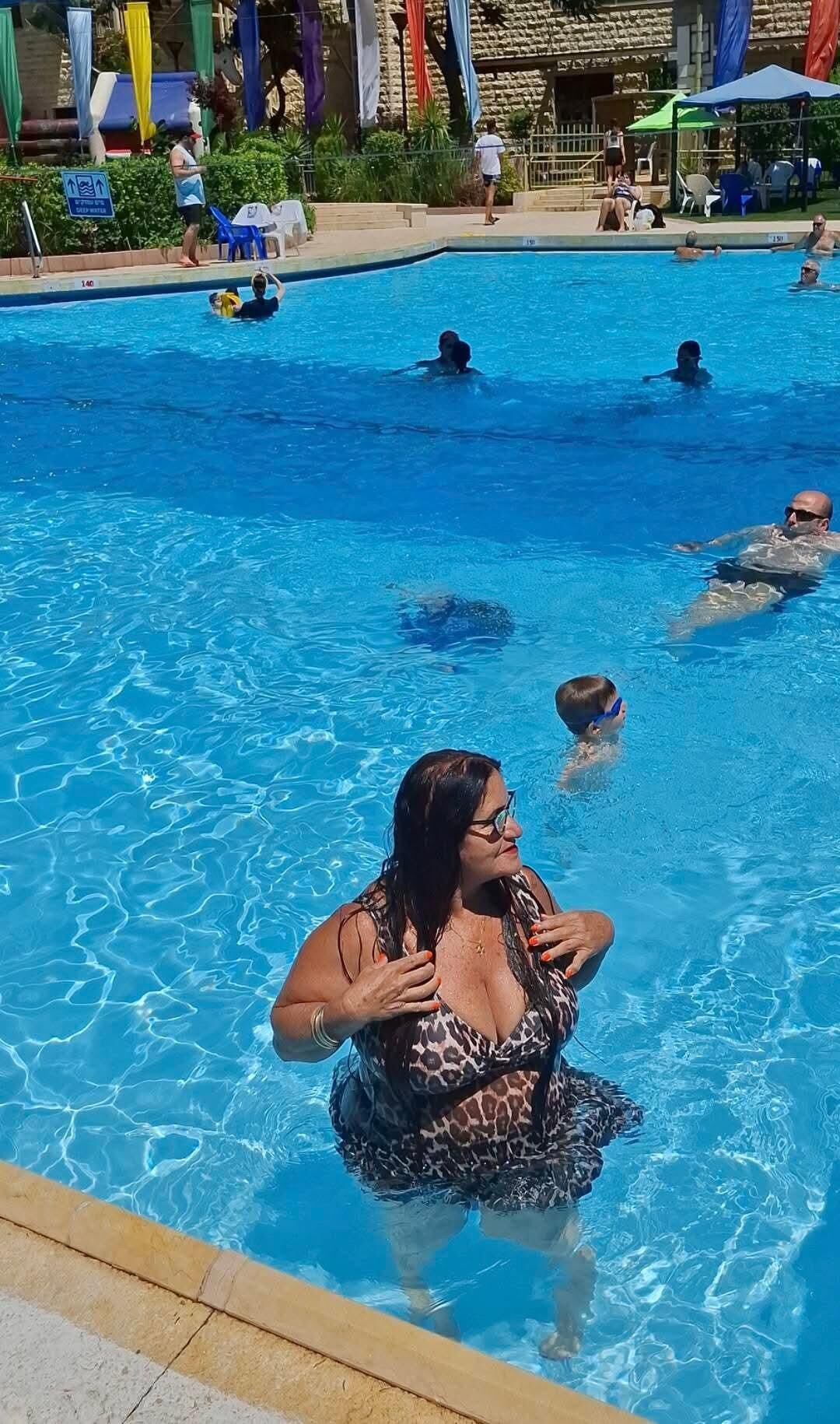 BBW Bikini Granny PNINA