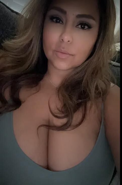 Hot Texas latina milf big tits 
