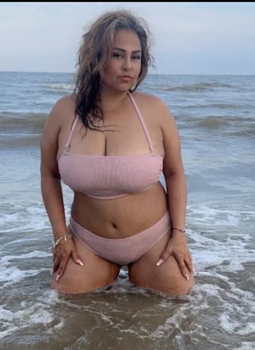 Hot Texas latina milf big tits 