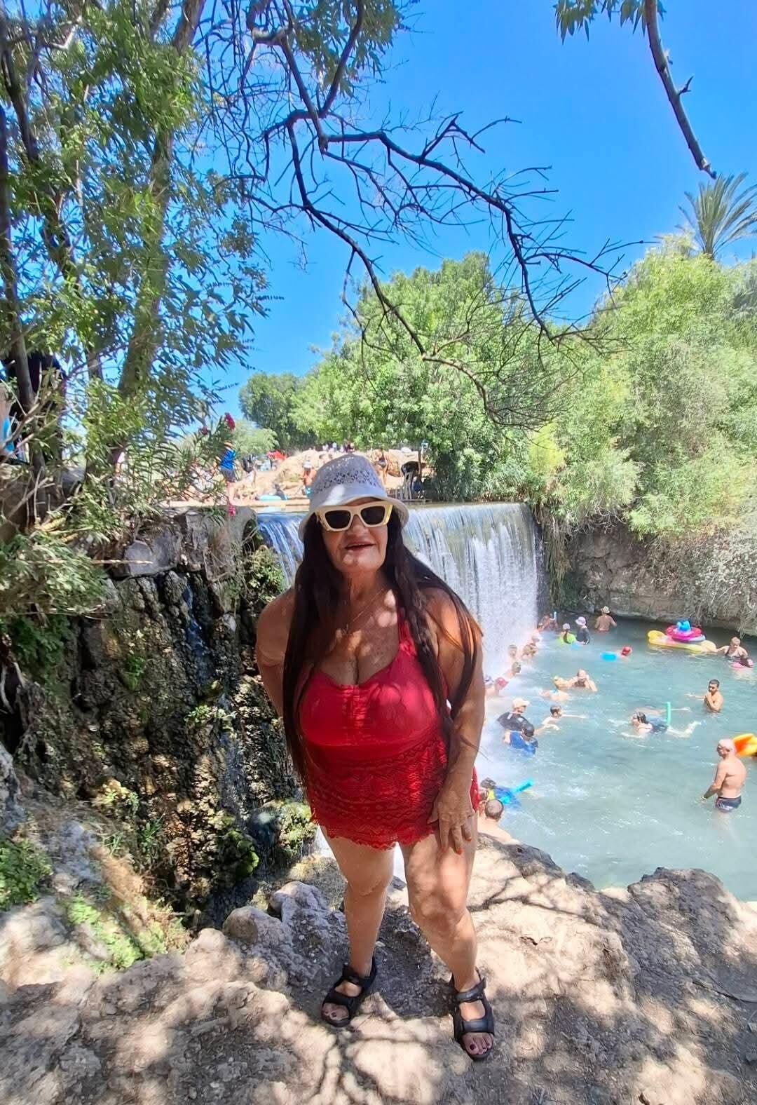 BBW Bikini Granny PNINA