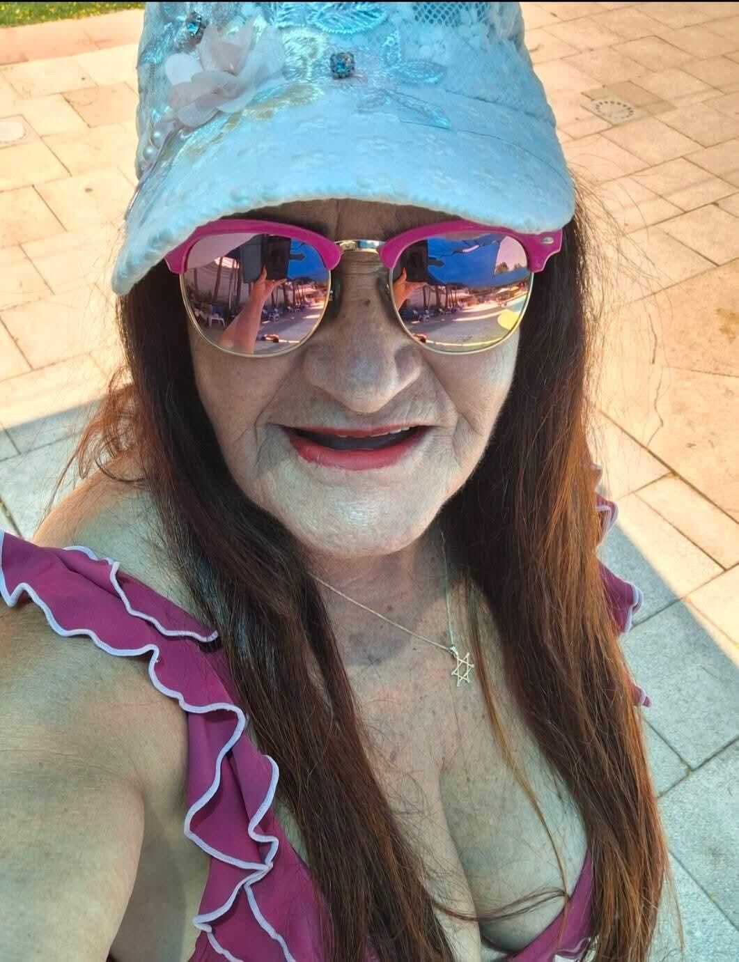 BBW Bikini Granny PNINA