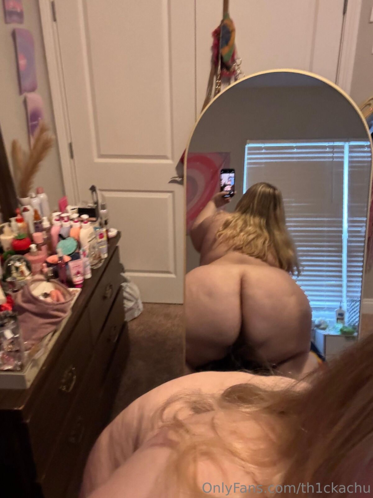 Tiara Big Butt Big Boobs Blonde BBW Girl gemischte heiße Fotos