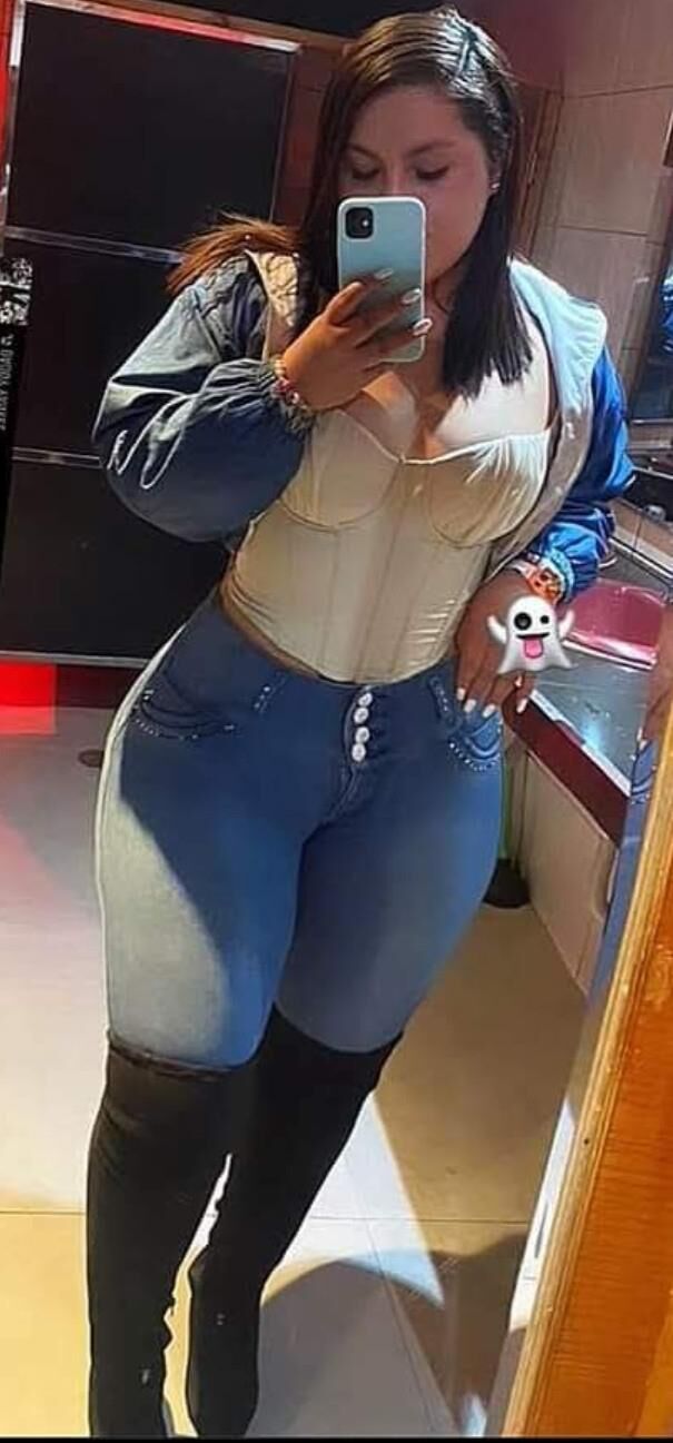 Joselin gata puta Nalgonas rebe