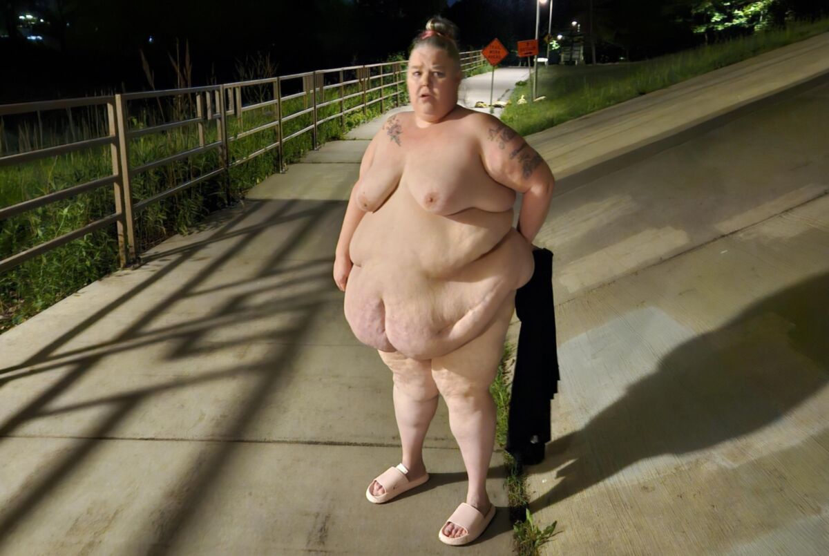 Aprill Thompson fat nasty white bitch 
