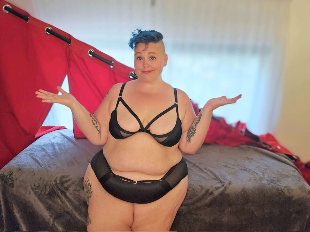 Wild goth bbw esposa adora ser nua