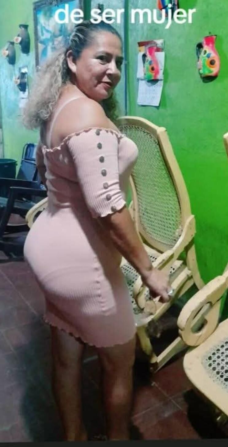 Joselin gata puta Nalgonas rebe