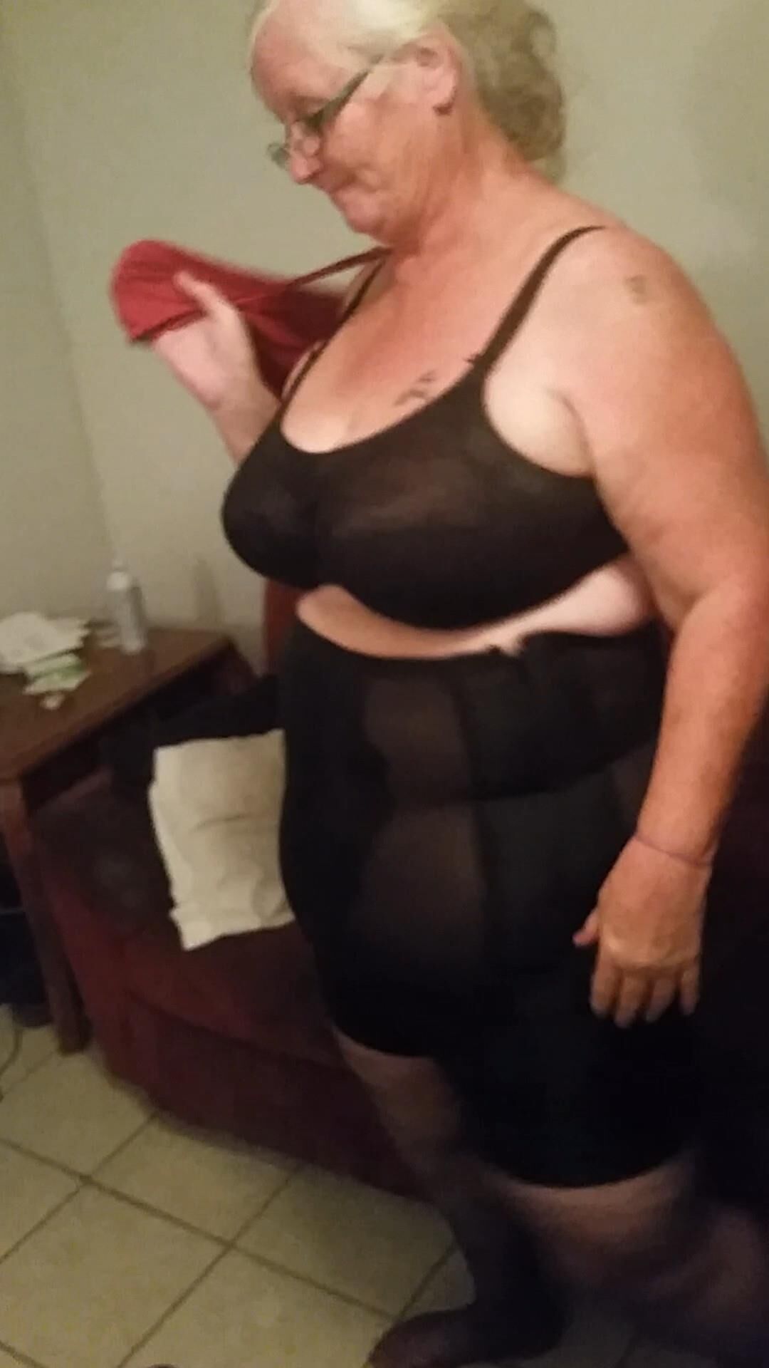 Sissysick de Fat Granny Love