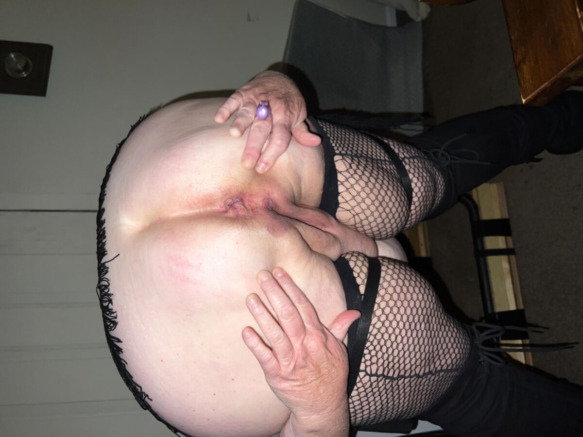 Mehr BBW -Frau verbreitet ihre fetten SSS