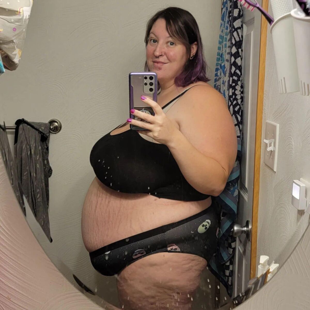Is She Pregnant or Just Fat? 