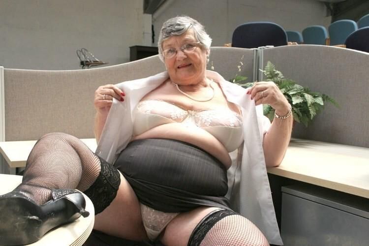 Libby BBW Oma