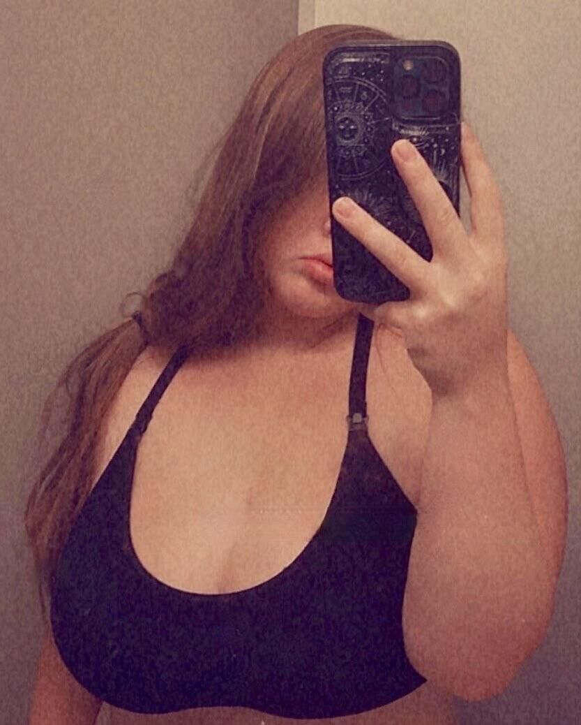 Aliyah riesige Arsch große Brüste blonde bbw Mädchen gemischte heiße Fotos