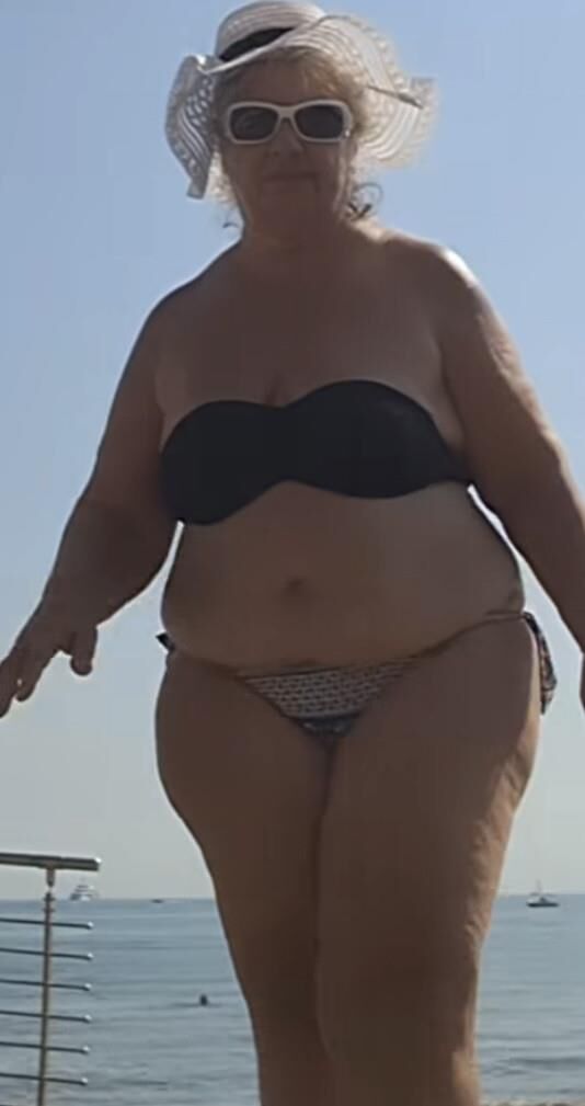 Sexy BBW Granny Anna D