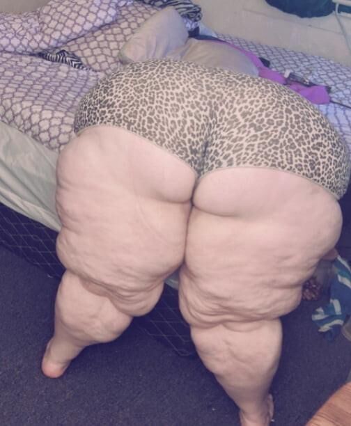 Gargantuan SSBBW Asses