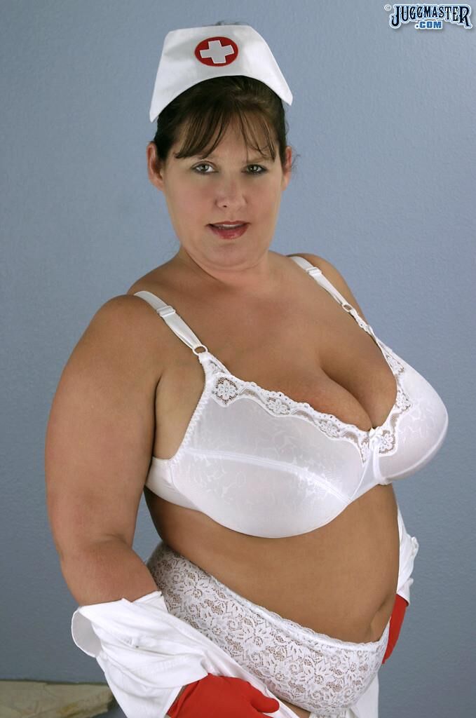 . Melanie mum has a massive set of knockers