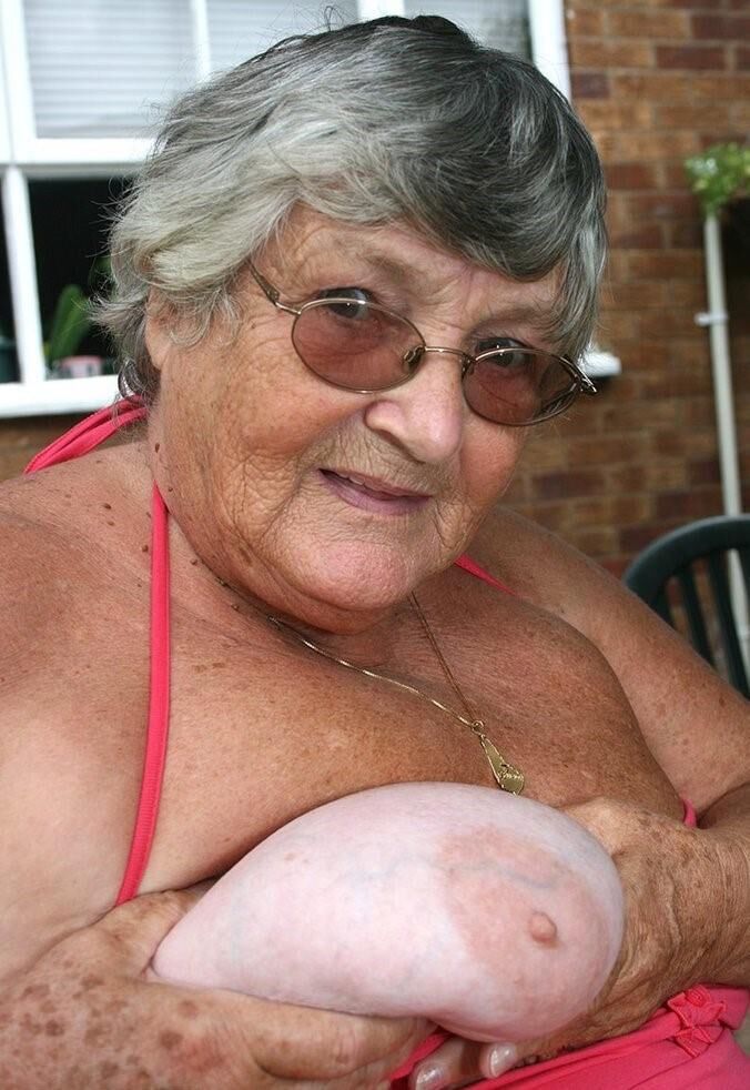 Libby BBW Oma
