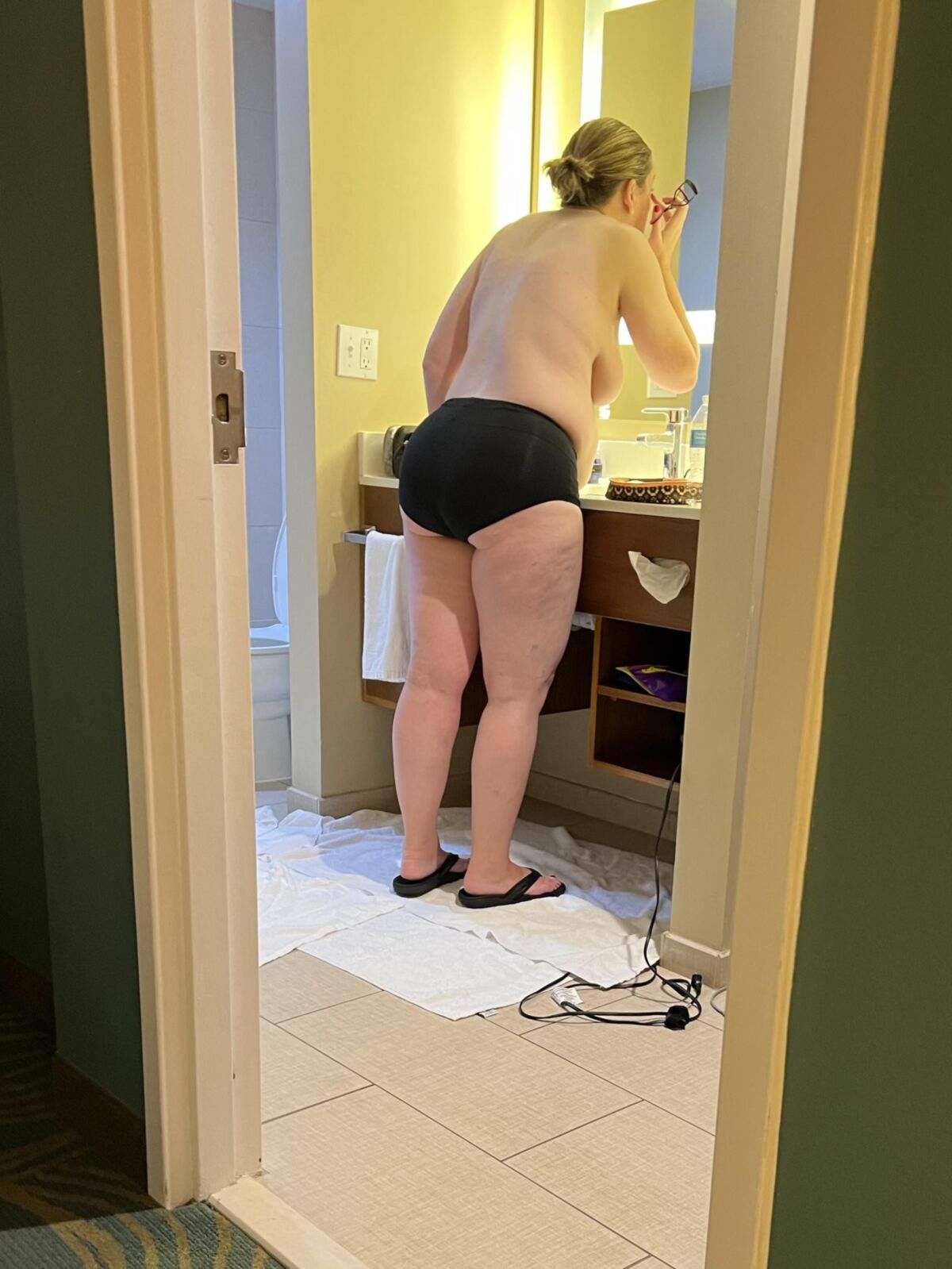 Fat Fuckpig Carrie Lynn on a Business Trip to Orlando 