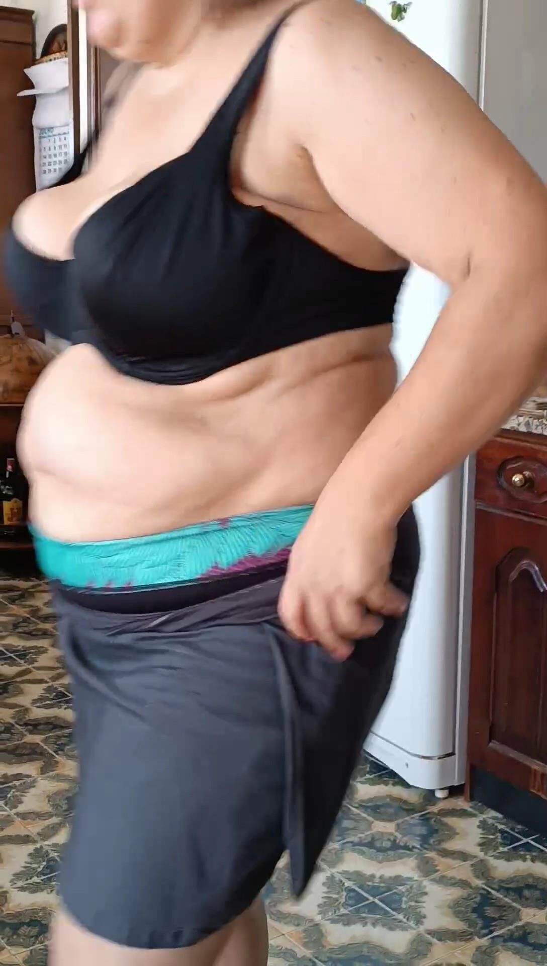  amateur show bikini fat mature