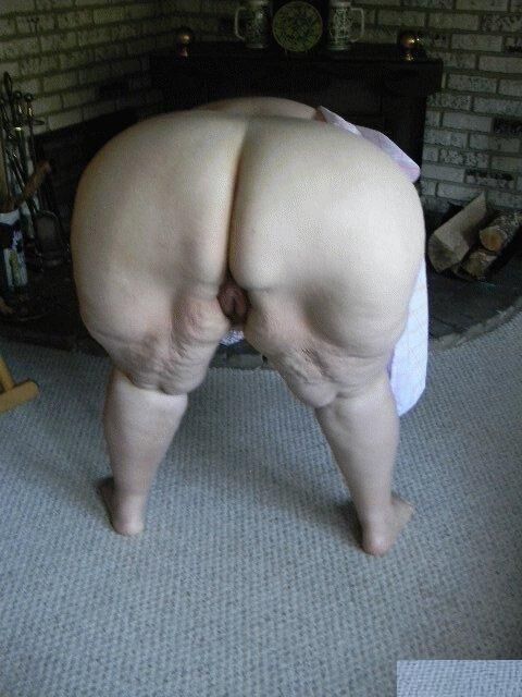Fette Oma Sissysick will so schlimm