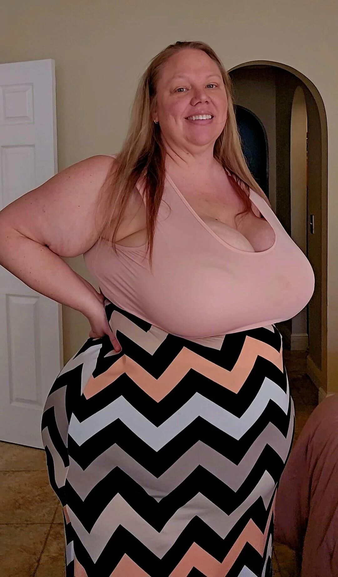 Delicious Big Girls 